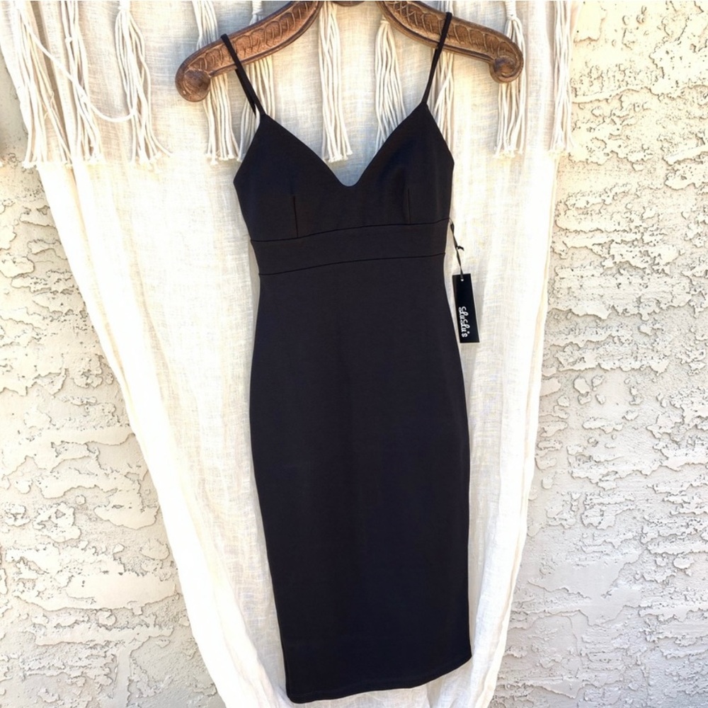 Lulu’s Don't Tell 'Em BLACK Bodycon Midi Dress